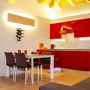 House Viola , Tirano Italien