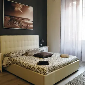 Сasa de vacaciones T T House, La Spezia
